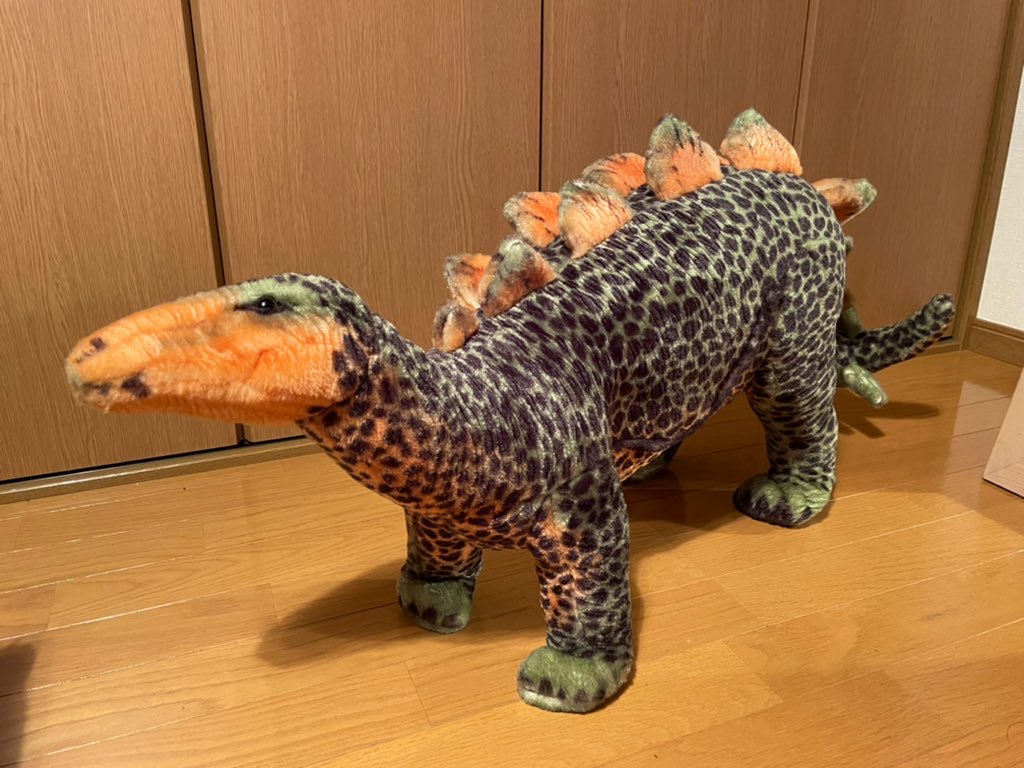 ステゴサウルスのぬいぐるみの画像