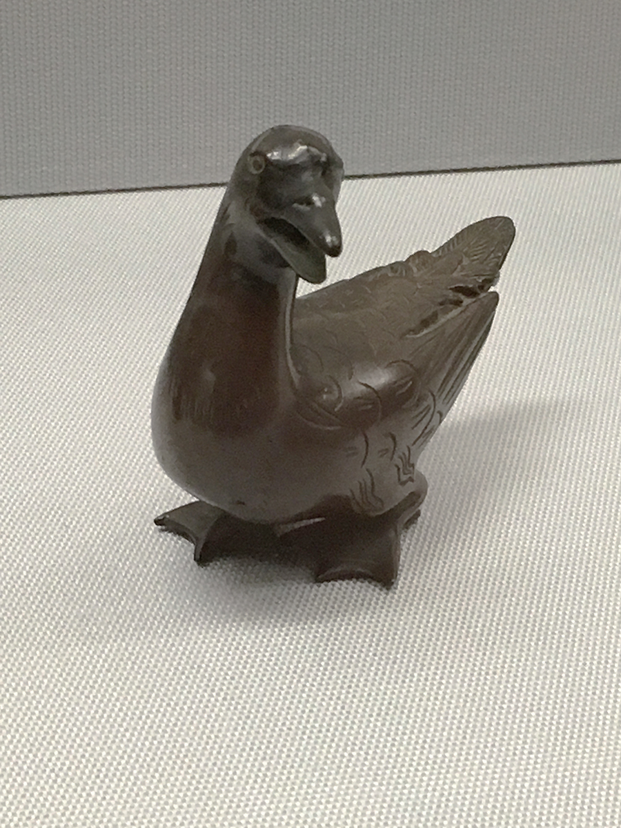 鳥の水滴の画像