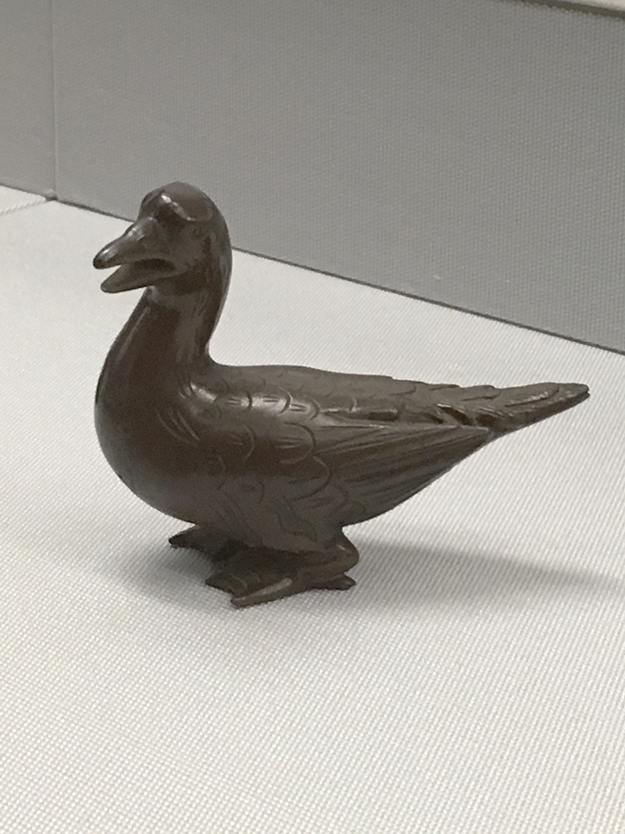 鳥の水滴の画像